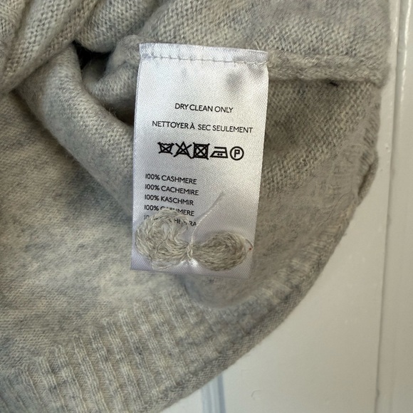 Anthropologie Heather Gray Short-Sleeve Crewneck Sweater - Picture 5 of 6